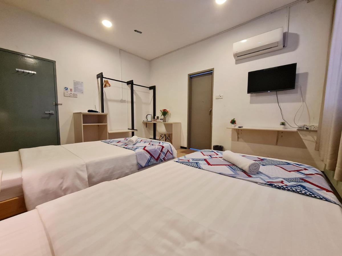 Treeline Urban Inn 코타키나발루 외부 사진